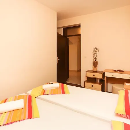Stone House Apartment *