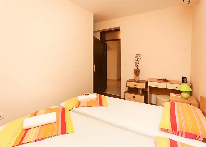 Stone House Apartament *